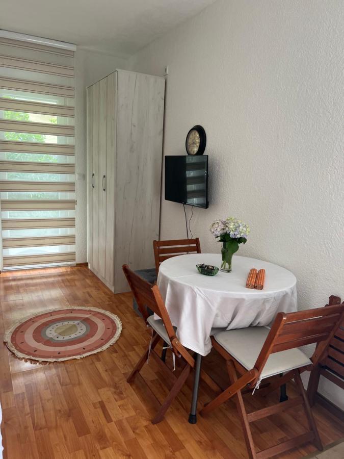 Apartman Tristan Herceg Novi Eksteriør billede