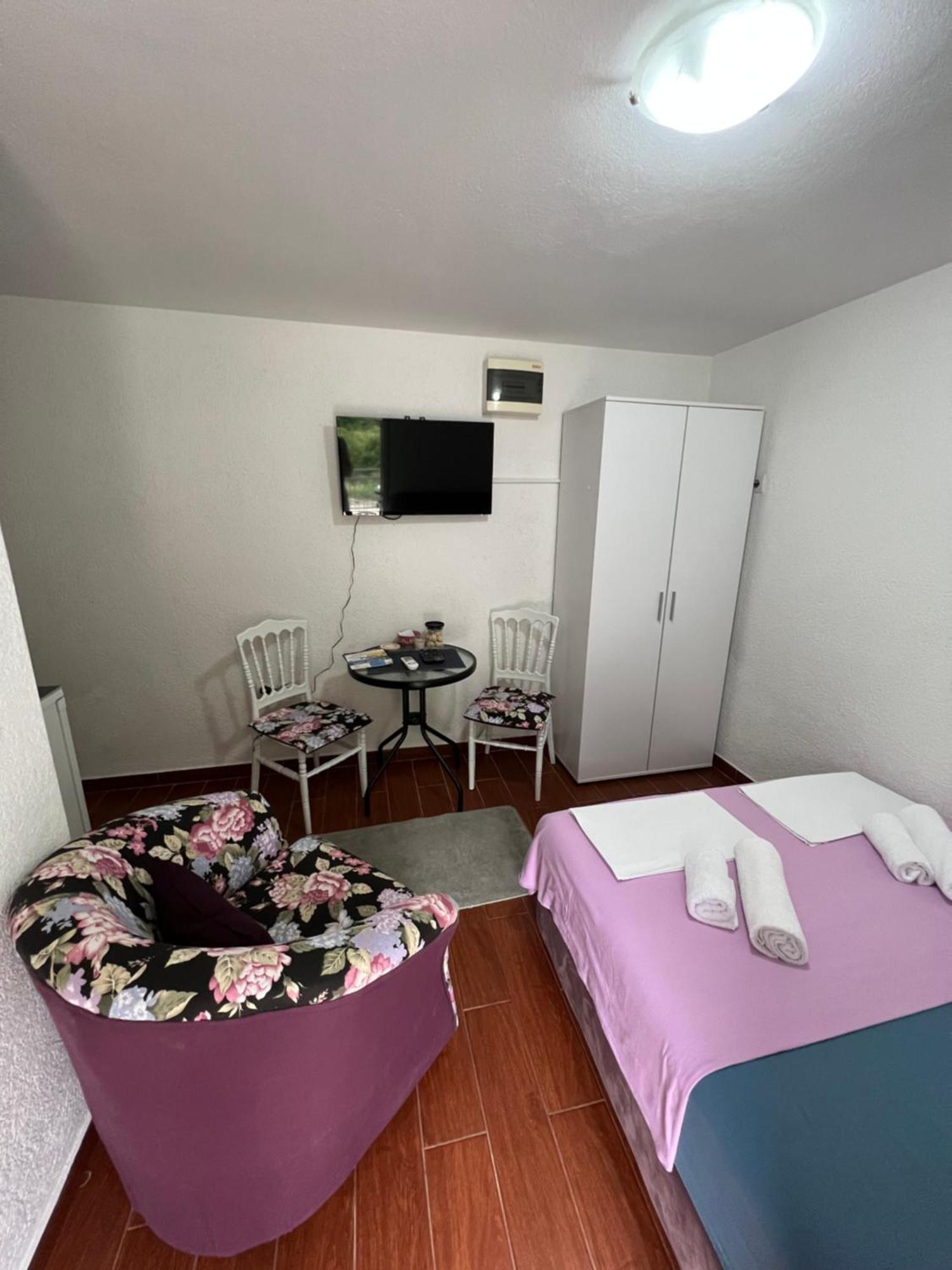 Apartman Tristan Herceg Novi Eksteriør billede